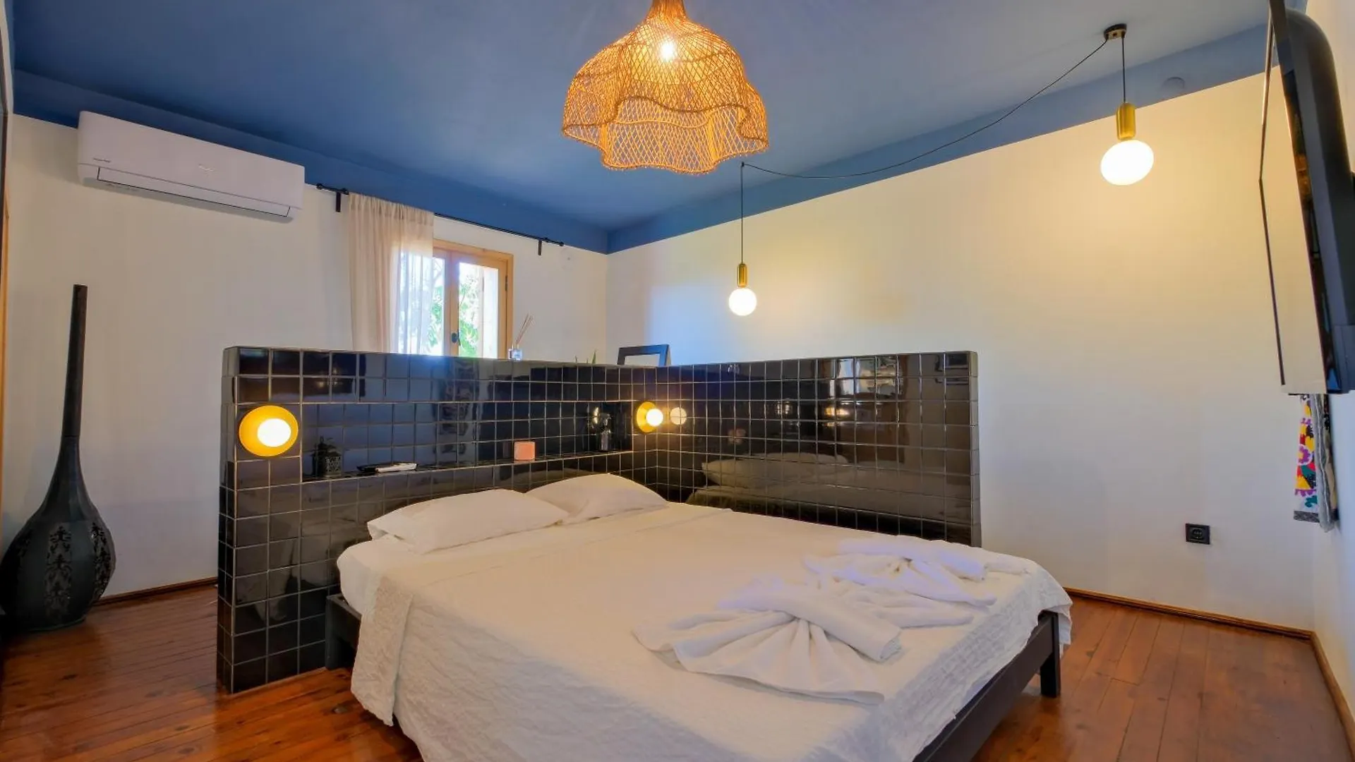 Stay At The Heart Of Fethiye - Piccolo House Turecko